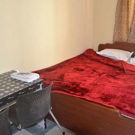 Hotel Vaibhav Raxaul Kültér fotó